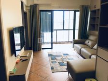 地铁口 精装三房 户型方正 采光明亮 高层视野 家