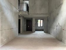 下叠带前后花园 带车位 业主做了现浇 联发西城首府 159万