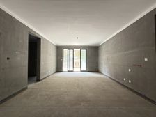 一楼带院带地下室,前后花园南北通透 豫发国园捌号院 5室2厅