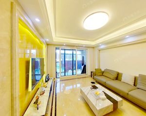 申花芯 品质小区 大餐客厅飞机户型 三开间朝南