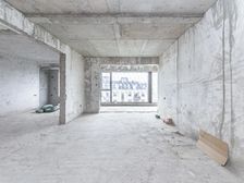 新出美的国宾府 洋房顶复 毛坯 特价急卖 随时看房