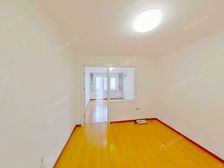 和平街十三区 管理好 户型方正 有客厅