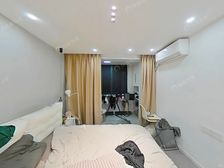 明珠A中间楼层 一房一厅 面积大单价低 业主诚心卖 价余地大