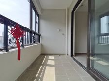 照母山书包洋房。无落户年限要求,四房 242万 房源保真