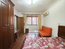 地.铁公园口,诸翟核心区域,低楼层高密度低,随时可看。