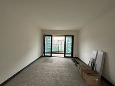 沙坪坝区 龙湖开元晶蓝一期 四房