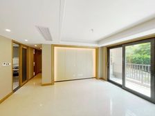 铂悦府 双卫 医疗配套成熟 交通便利 房龄新 临地铁