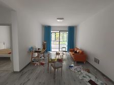 朝辉东方城三区 2房 800000.0 采光充足