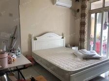 一梯两户,客厅带阳台,近地铁,采光充足