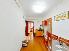 一楼带花园,南北精装修,新普陀+梅陇,看房方便