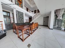 太湖边一线湖景独栋 精装修 拎包入住 大花园 诚心出售