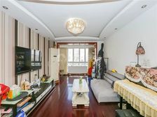 满五年W一 建平,顶楼带阁楼送露台,视野好,看房方便