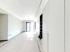 三室两厅,三方朝南,精装配置家具家电,采光好