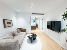 (业主因资金周转 )电梯房 赠送全屋精装 拎包入住 可谈价