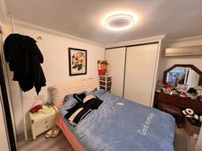 宝钢十一村 一楼送大花园 精装3年可拎包入住 不靠马路