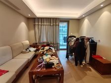 星湖湾4室2厅2卫南朝向490.0万元/套出售