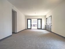 沙坪坝区 融创滨江壹号臻江府 四房 347万