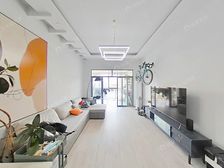 2004年商品房小区 南北通透 30万装修 一梯两户板式结构