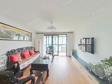 飞机户型三房,带电梯,总高8楼的6楼,新装修,拎包好入住