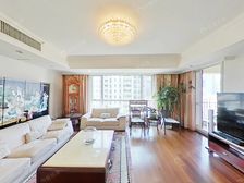 天域东区新上正气四房,5米大客厅,10米大阳台,保养新诚售卖