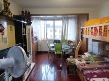 浦东三林南北通透两房 满五唯一73.9平 330万