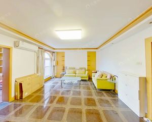 兴隆家园南北板楼三居室随时看房双卫格局