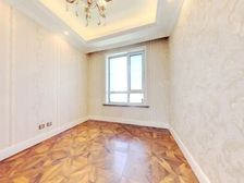 东港品质小区东港第 南北通透4室大平层装修品质高拎包入住