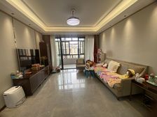 保利印江南二期4室2厅2卫南朝向588.0万元/套出售