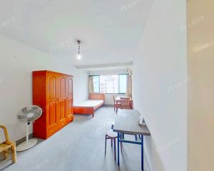 西湖边 低总价小套 采光好 房龄新 双地铁