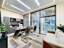 CBD万达广场A座436平 精装遗留带家具5隔间+40工位