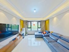 地铁8号线德茂站旁边,高端住宅四居两卫带窗,隔壁是南海子公园