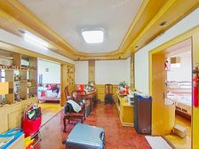 中环旁边+商品房小区+居家装修三房+中间花园位置+随时看