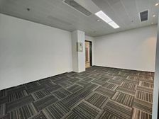 物业直租 东旭国际中心 精装修带家具 西南双面采光