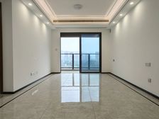 南岸区 中海十里长江澜庭北区 三房 140万