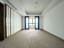 南滨路 看江大平层 视野好 住家安静 诚心出售