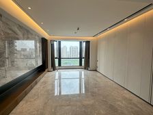 江山万里(三期) 房龄新 朝南 商品住宅 有电梯 近医院