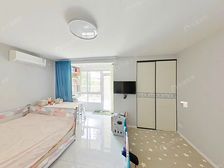 露台15平独用 低楼层 精装一房一厅 业主希望明年8月底交