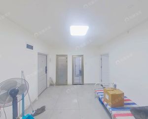 东二环 朝阳门外 ·正规3居 近地铁2/6号,租金高 看房方