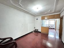 房东急售 奉城中心位置 永昌新村一楼半 三房两厅一卫 有钥匙
