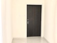 一层有小院 两室南北通 精装未住 赵庄市场旁边 随时可看房