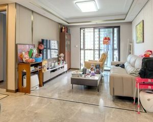 一品滨江湾西区3室2厅2卫南朝向350.0万元/套出售