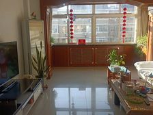 南北通透沿湖北区3室2厅精装修