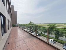 (免中介费)富港电商园440平整层带阳台单价0.8