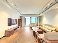 诚心出售 四开间朝南 全新未住人 中庭不靠路