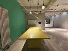 好房推荐:高碑店东区一二层加地下内部楼梯320平精装办公接待