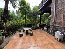 蓝湖郡中庭位置,美式端头别墅,地下室全采光,自住装修保持很好