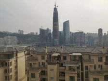 观音桥商圈 北滨一路 板式洋房 横厅 朝南 电梯入户 推荐!