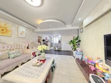 东湖花园二期精装4房,出行方便,近印象城