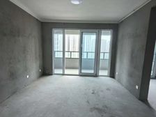新兴岚湾小区4室2厅2卫南朝向155.0万元/套出售