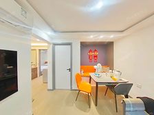 双南两房一厅精装修全送,满五年出入便利